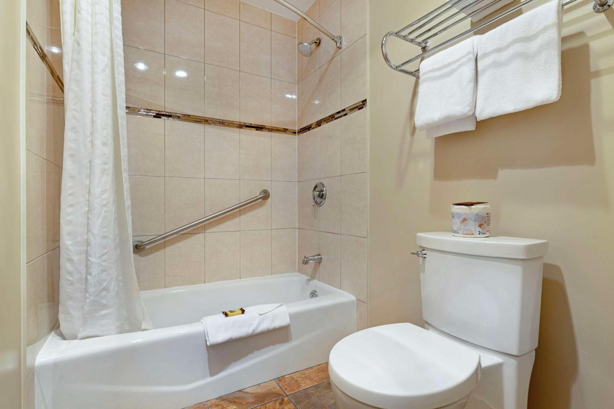 Western Hotel 3*