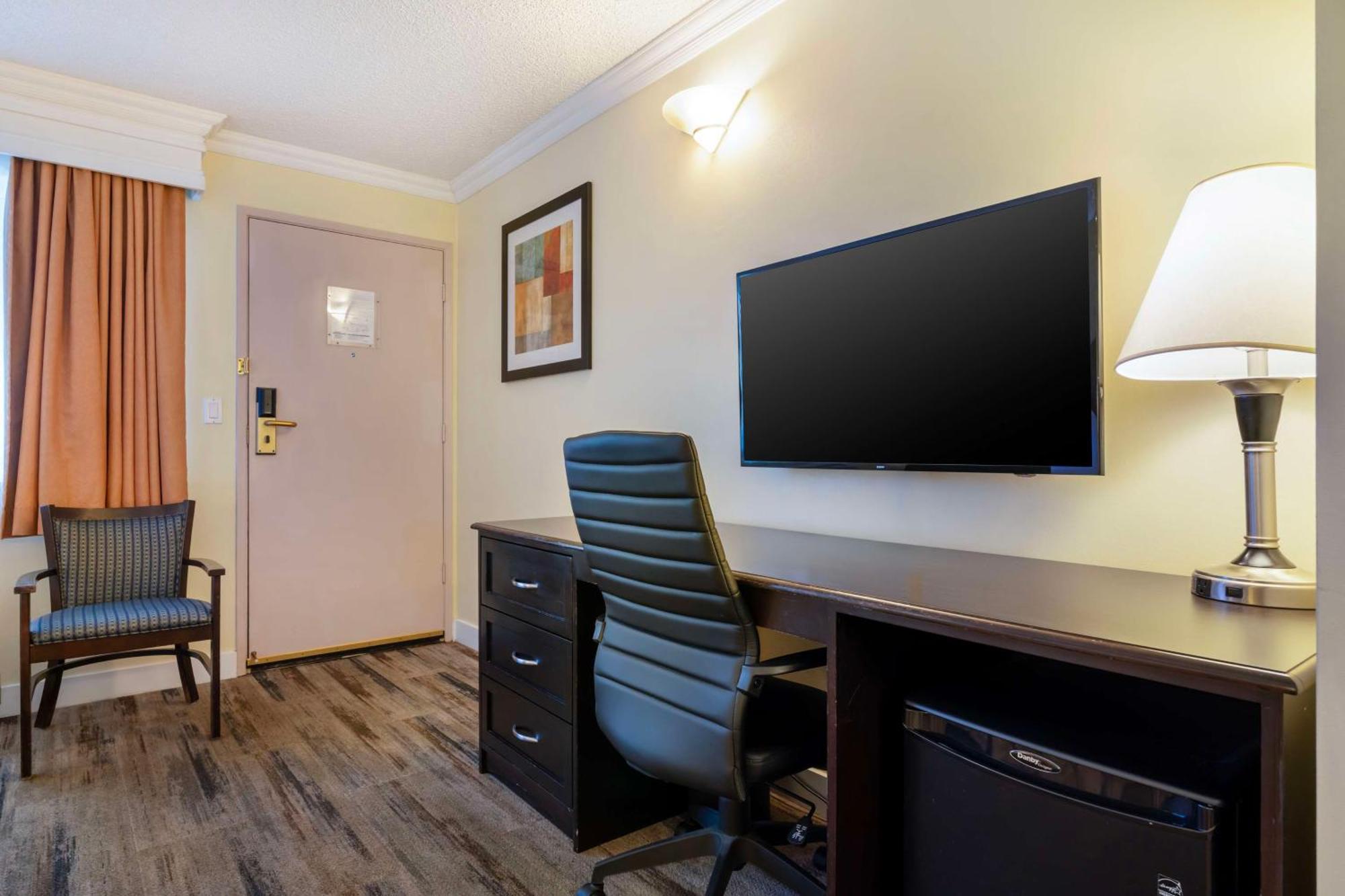 Hotel Western 3*